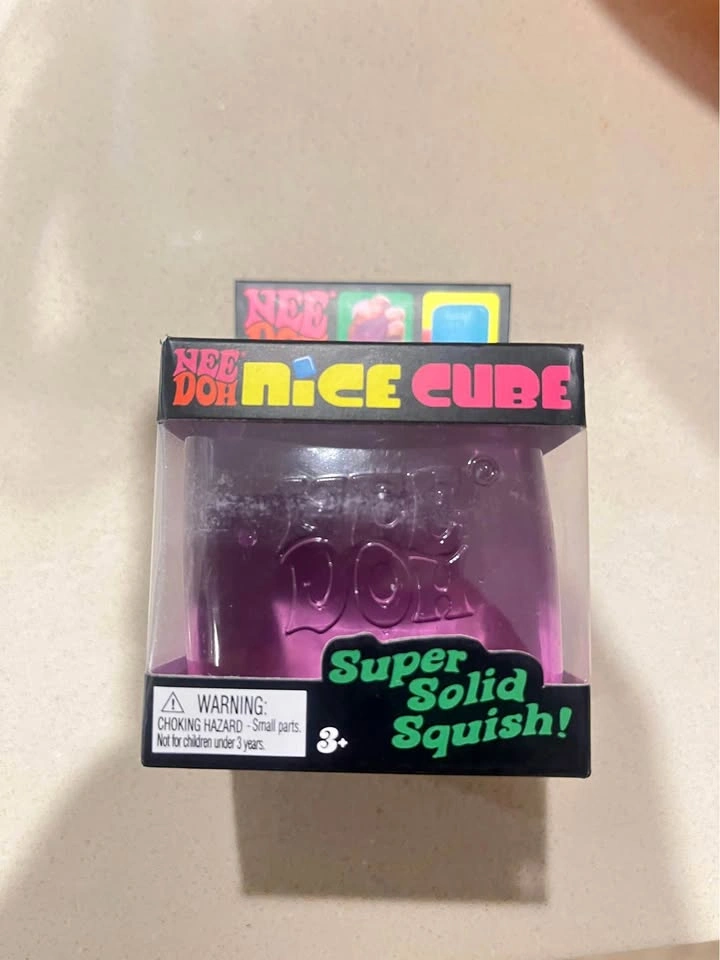 Purple needoh cube