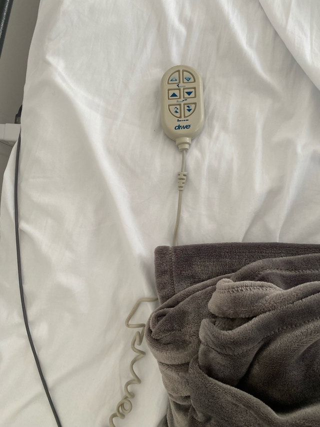 Proactive Medical Protekt Aire 6000 Electrical Hospital Bed - photo 4