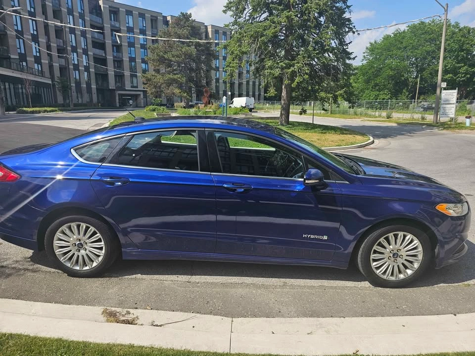 2013 Ford Fusion - photo 2