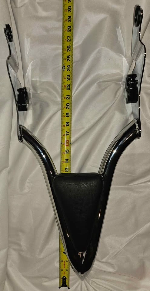 Passenger Sissy Bar – Chrome – Excellent Condition - photo 2