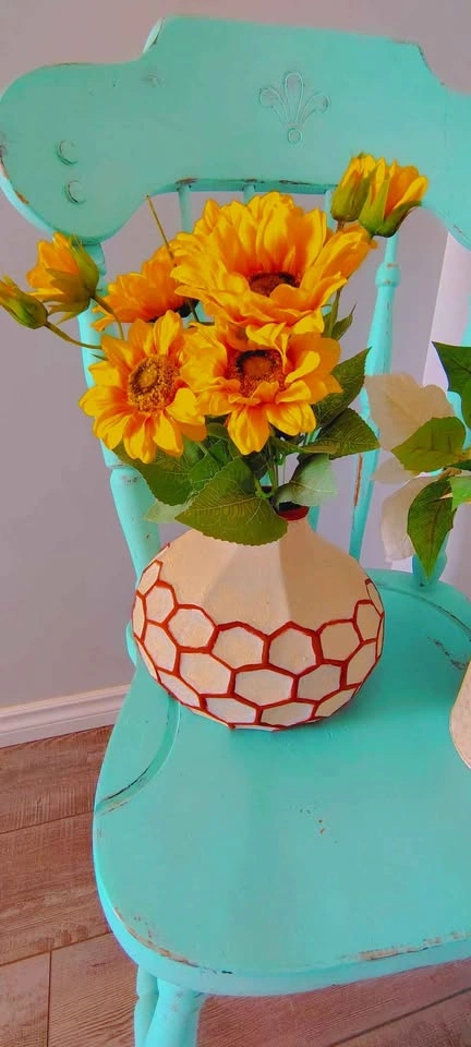 Vintage Painted Decorative Vases with artificial flowers - photo 4
