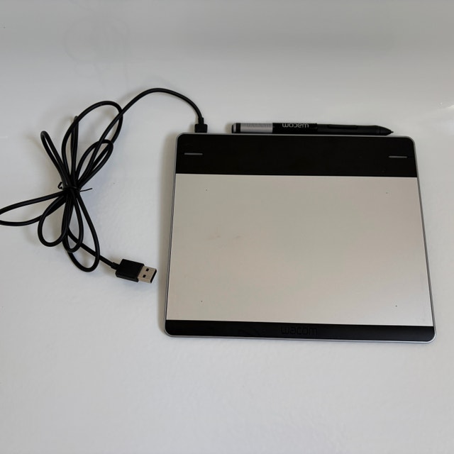 Wacom Intuos Pen Small CTL-480 Drawing Tablet • Fully Tested