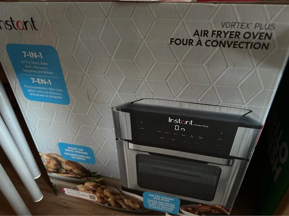 Instant Vortex Plus 7-in-1 Air Fryer Oven – Like New - photo 4