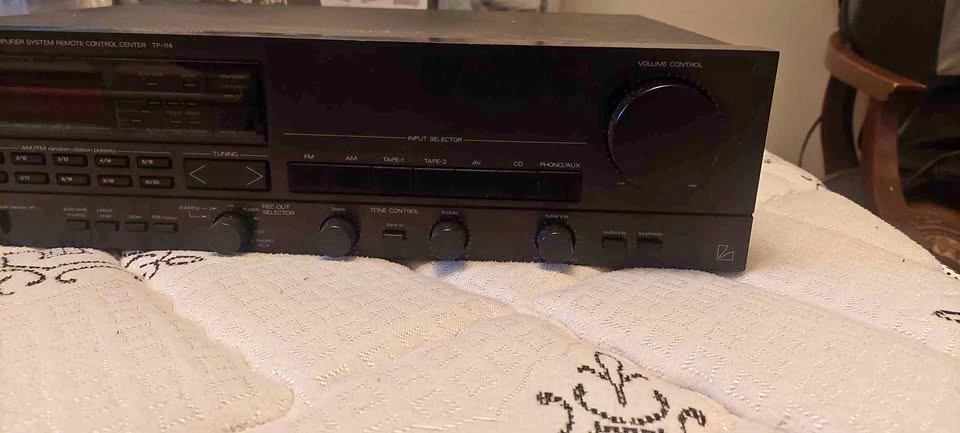 Luxman TP-114 Tuner Preamplifier