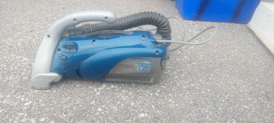 Dirt Devil Platinum Force Corded Hand Vac