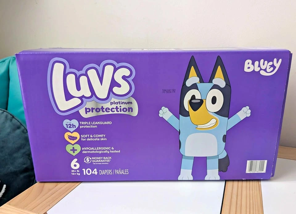 New Size 6 Luv Diapers