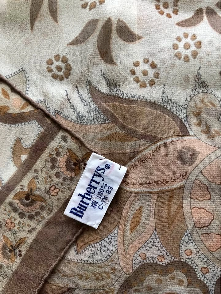 Burberrys Silk Paisley Scarf