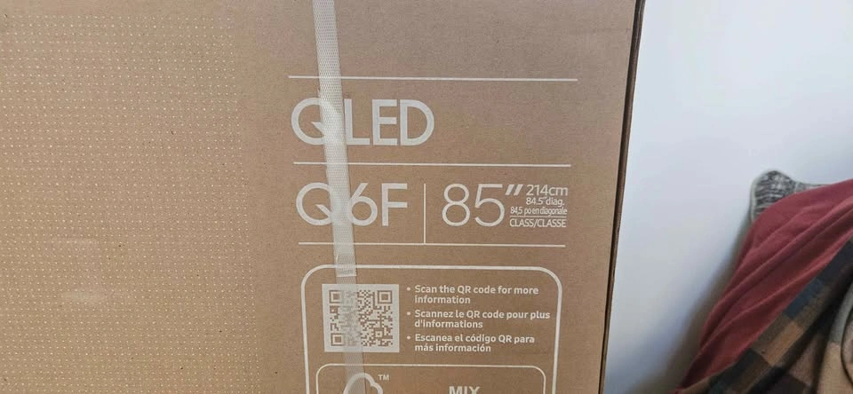 Samsung 85" QLED 4K Smart TV (Brand New, Sealed) - photo 2