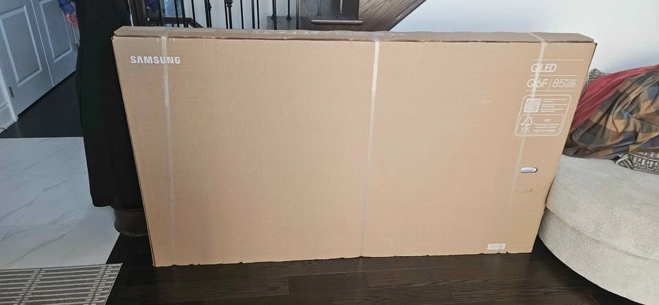 Samsung 85" QLED 4K Smart TV (Brand New, Sealed) - photo 3