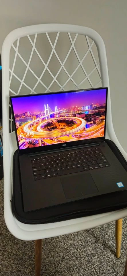 Dell XPS 9570 | 4k Touchscreen i7 8th Gen 16" Laptop - photo 2