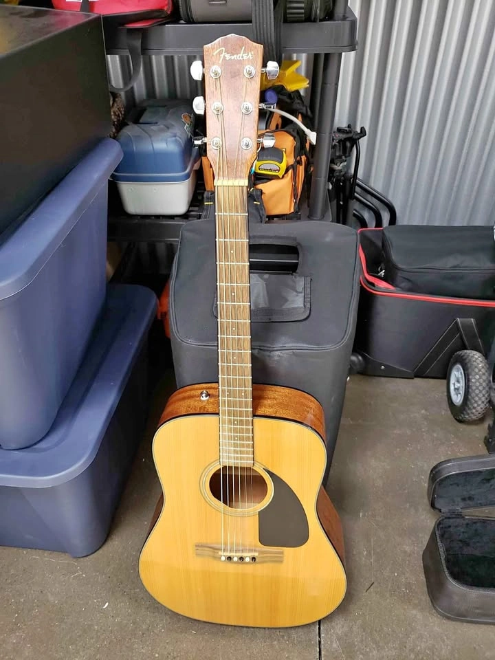 Fender CD-60 Natural Acoustic Guitar
