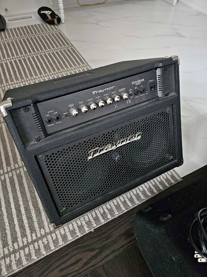 Traynor DynaBass 300T Bass Amp 350w