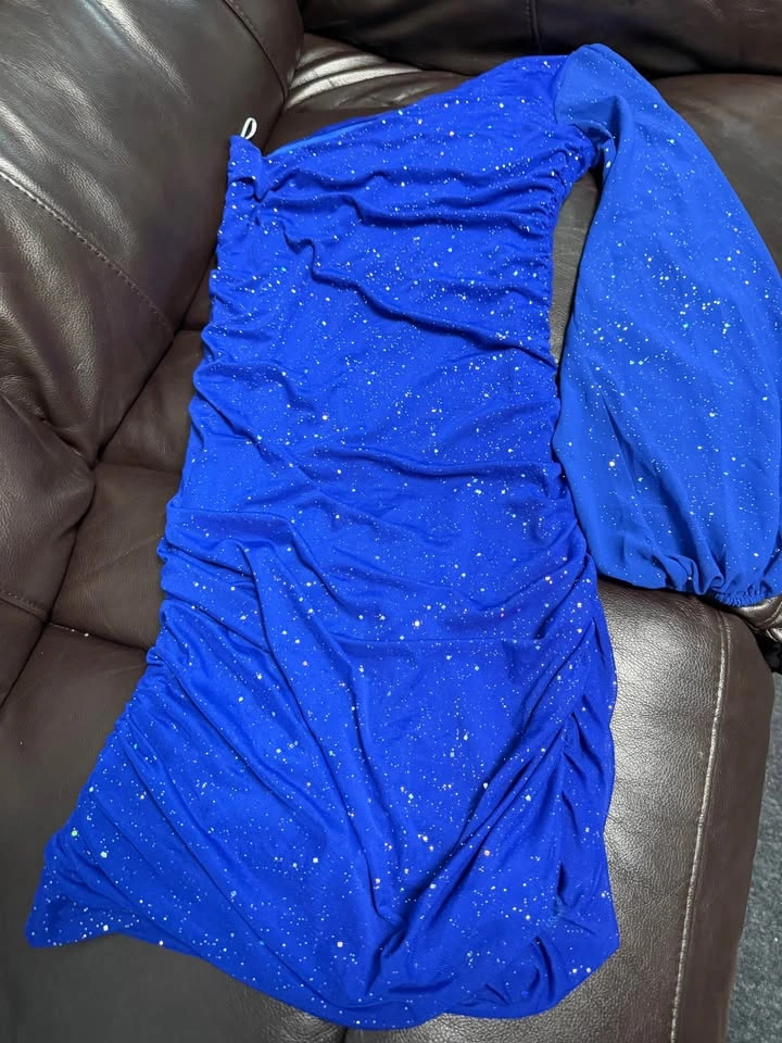 New sparkly one-shoulder short prom dress - Size M - photo 3