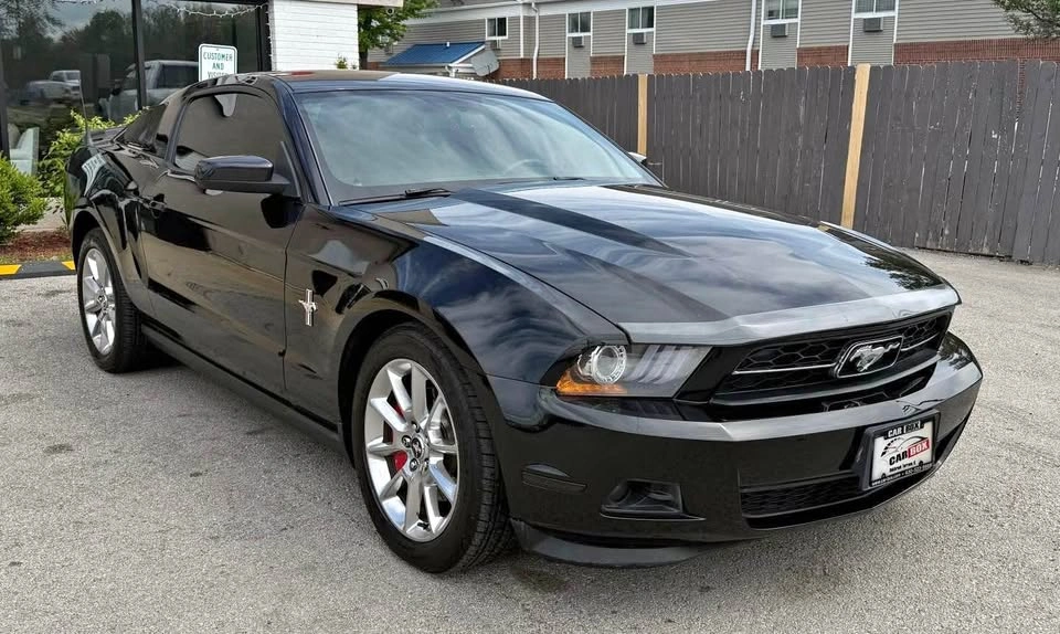 2011 Ford Mustang · Premium Coupe 2D