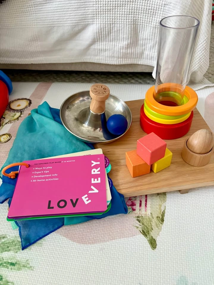 Lovevery The Explorer Play Kit 9-10 Months - photo 2