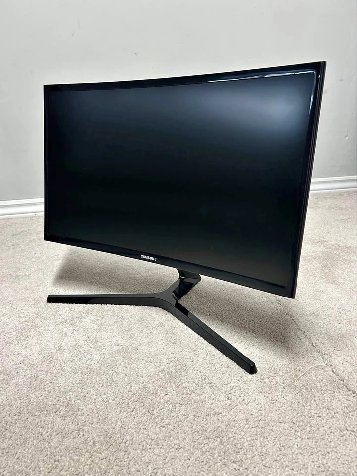 Samsung Curved Gaming Monitor