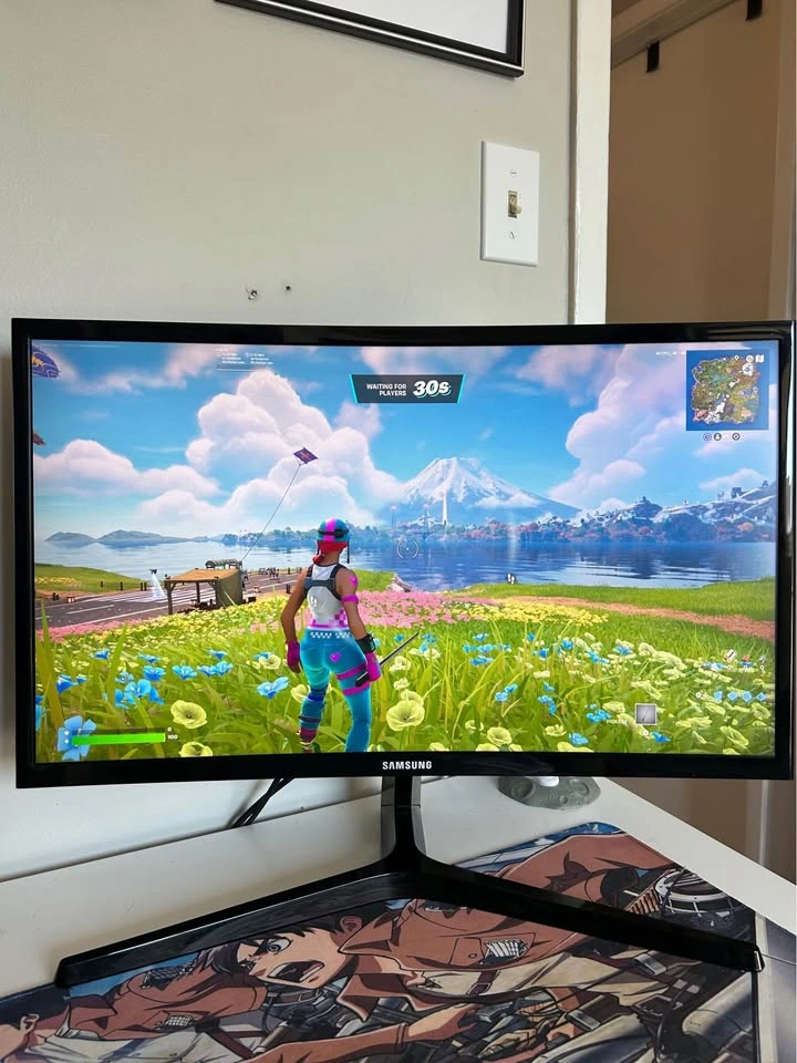 Samsung Curved Gaming Monitor - photo 3