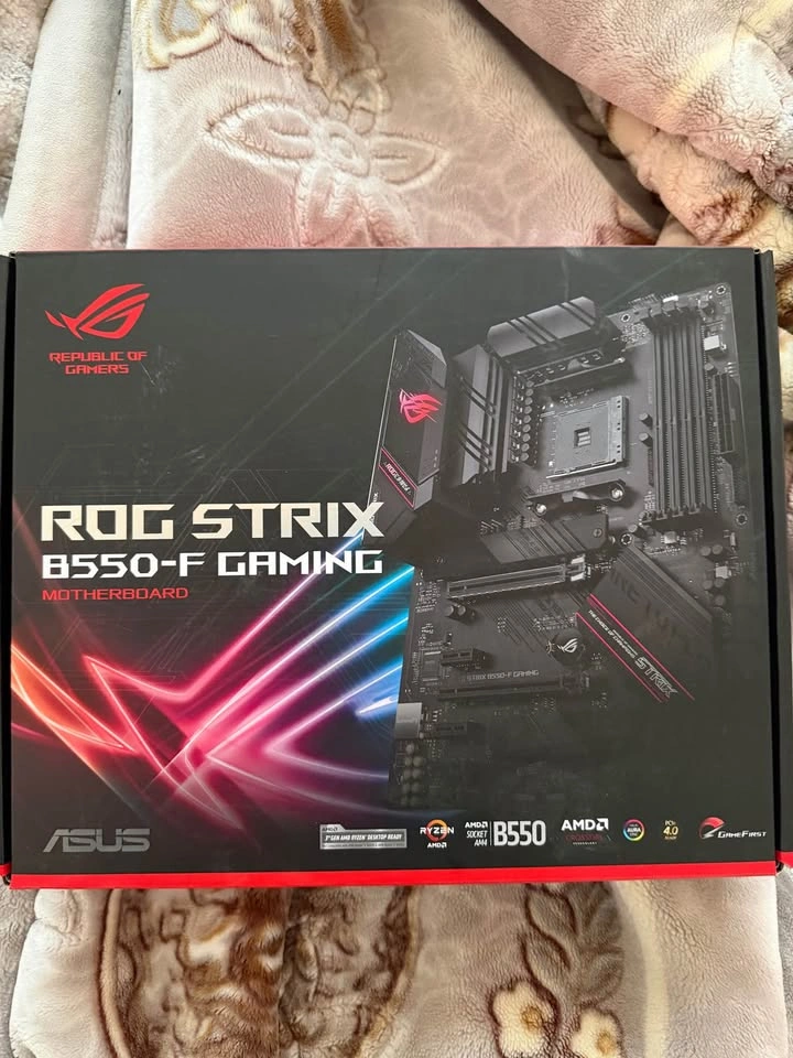 Asus ROG Strix B550-f motherboard - photo 3