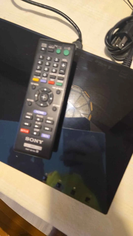 Sony BDP-BX510 Blu-ray Disc/DVD Player - photo 2