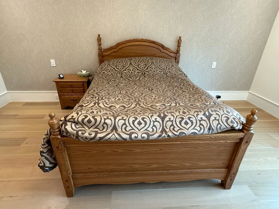 Solid Wood Queen Bed Frame + Matching Nightstand – Mattress Incl - photo 5