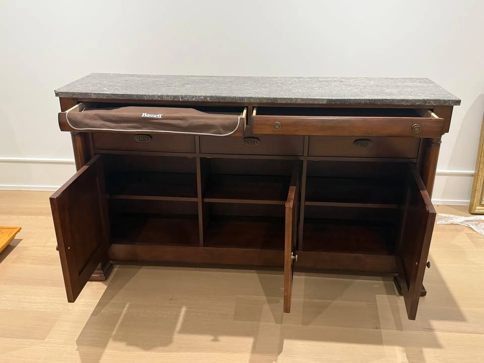 Bassett Solid Wood Buffet / Sideboard with Stone Top - photo 2