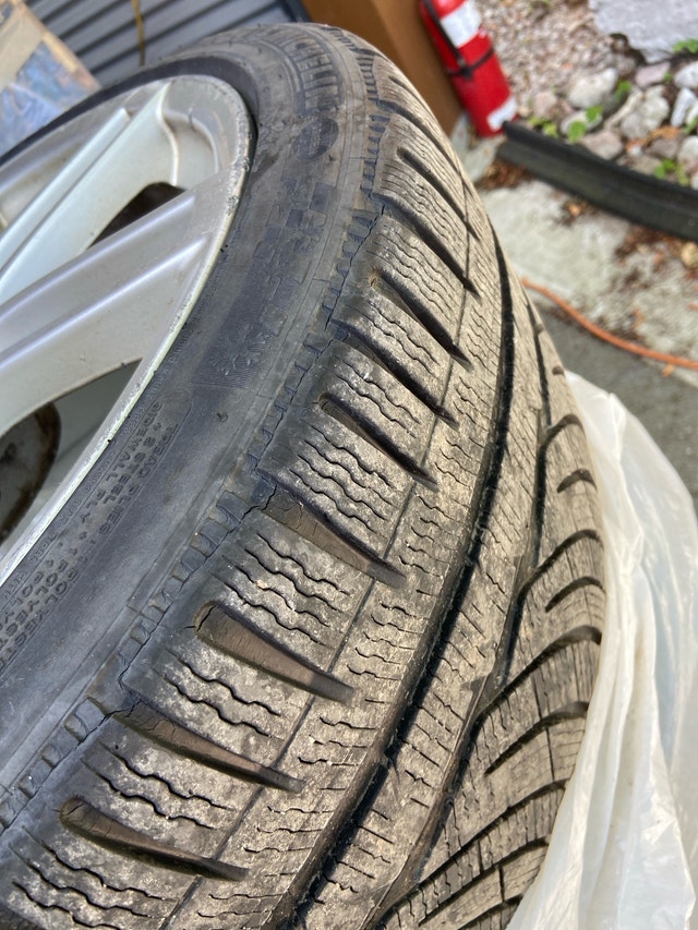 Audi 19-inch Wheels with Michelin Tires - photo 3