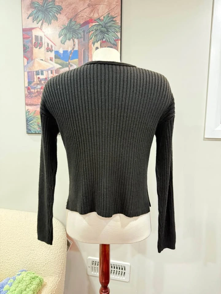 black knit long sleeve shirt - photo 2