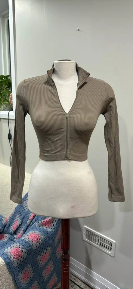garage cropped ribbed zip up long sleeve