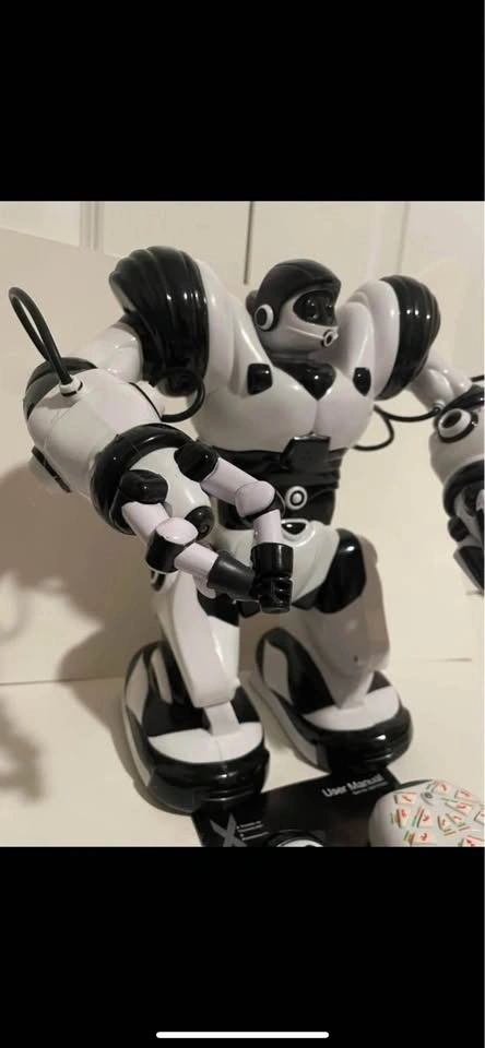 WowWee Remote Control Robot Programmable Robosapien X - photo 2