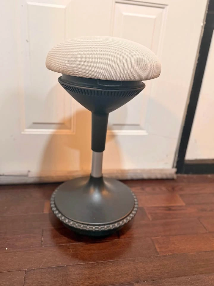 Autonomous ErgoStool