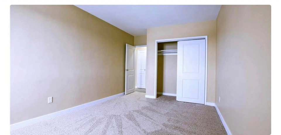 🏡 Apartment for Sublet – Pembina Area, Winnipeg