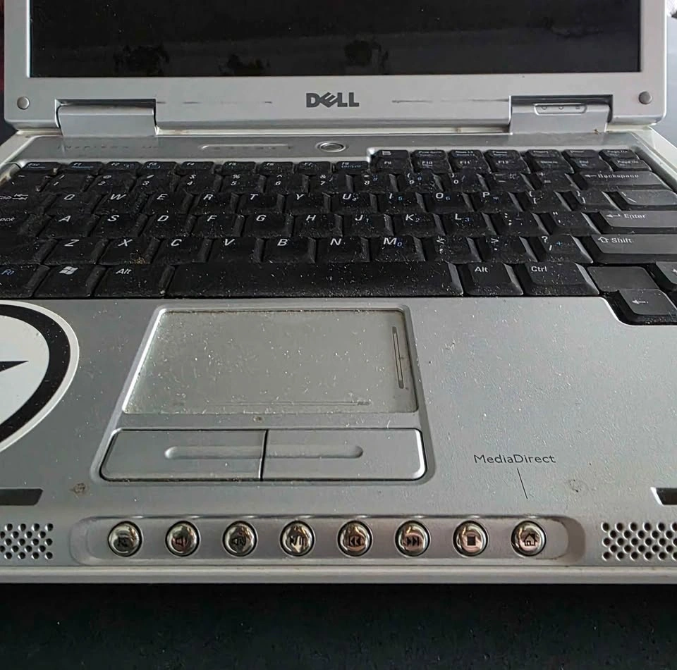 Dell Inspiron 640m Laptop - photo 3
