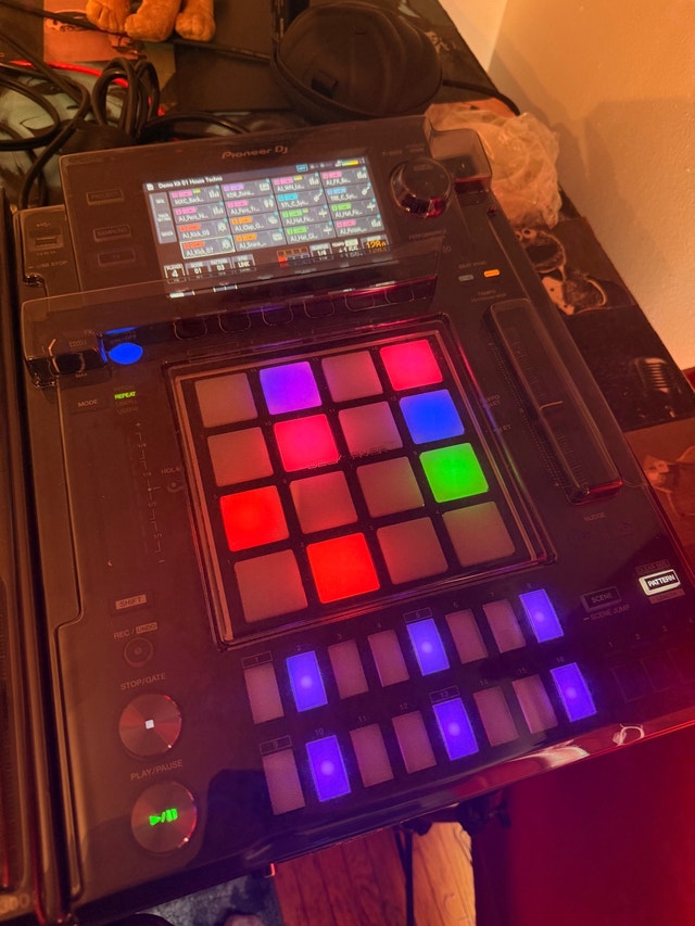 Pioneer DJS-1000 Standalone DJ Sampler + Decksaver - photo 2