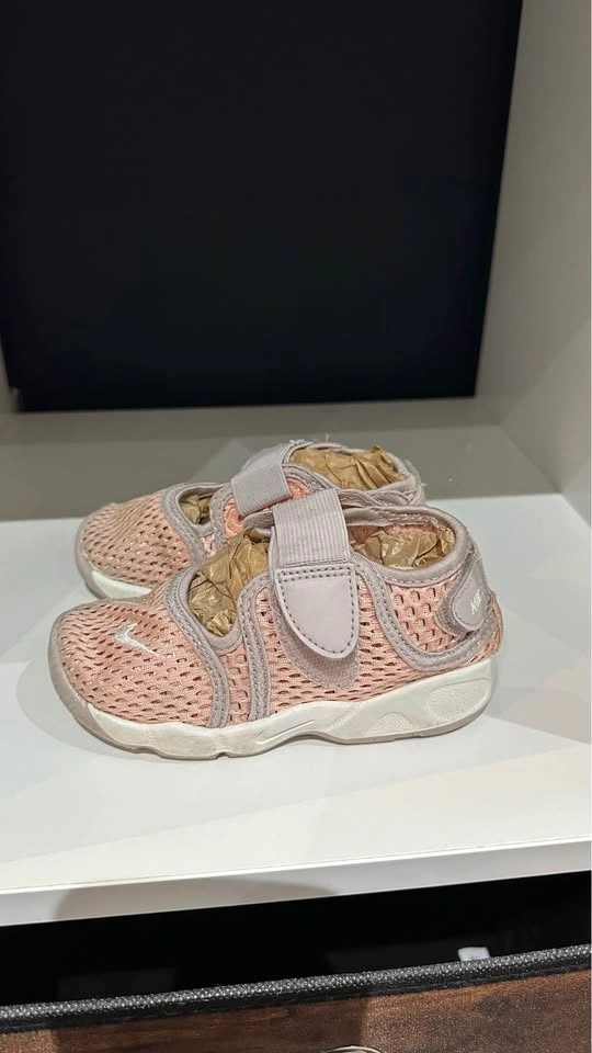 Nike Little Rift toddler girl sandal sneakers - photo 2