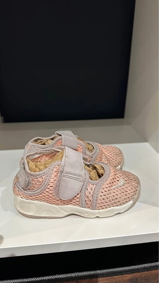Nike Little Rift toddler girl sandal sneakers - photo 4