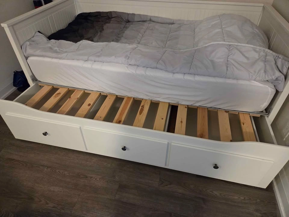 IKEA HEMNES Daybed Frame with 3 Drawers - photo 3