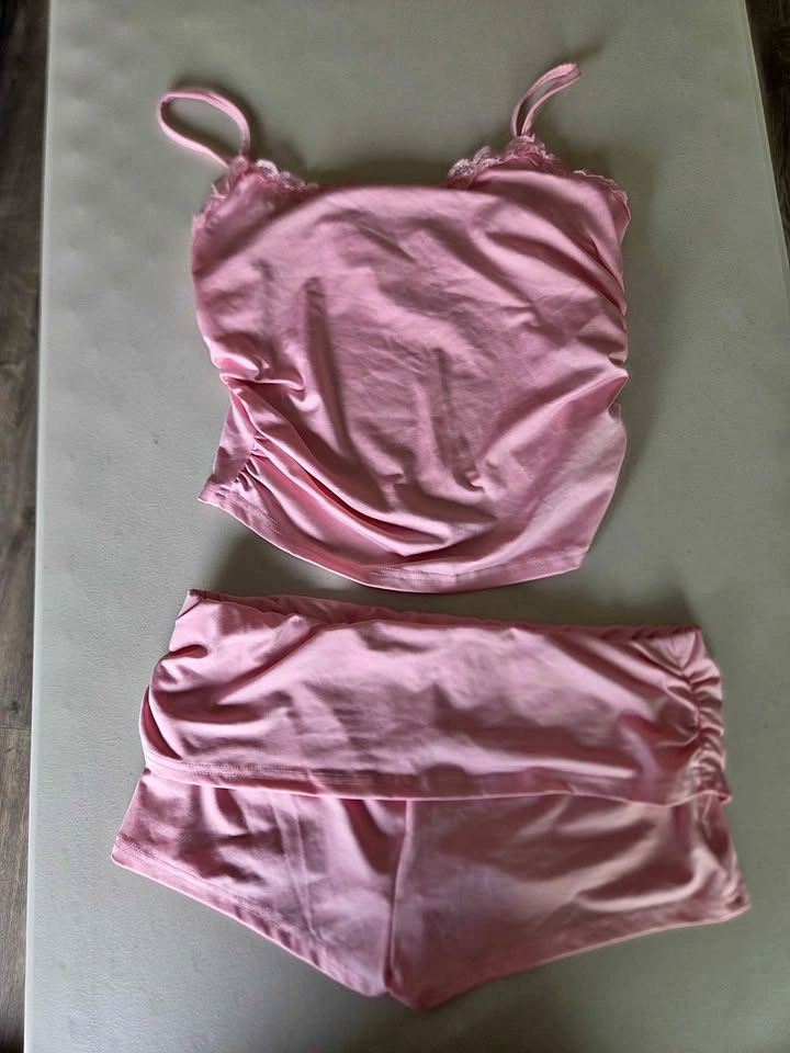 Pink sleeping set (tank top and shorts)