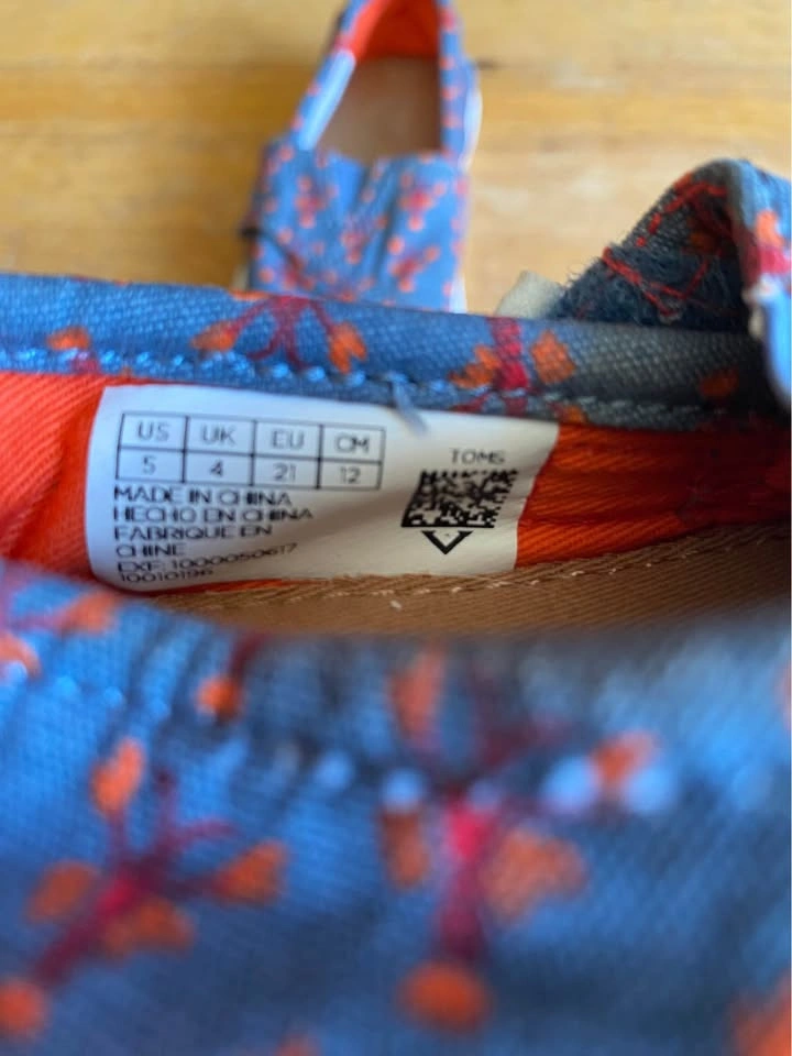 Toms classic blue lobster shoes size 5T - photo 3