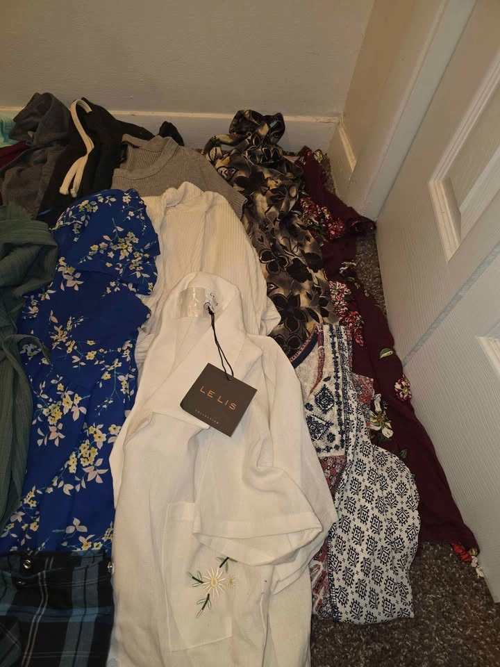 41 piece bundle size Large Womans Clothes - photo 3