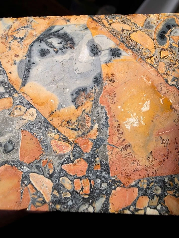 5lbs high-grade Maligano Jasper - photo 2