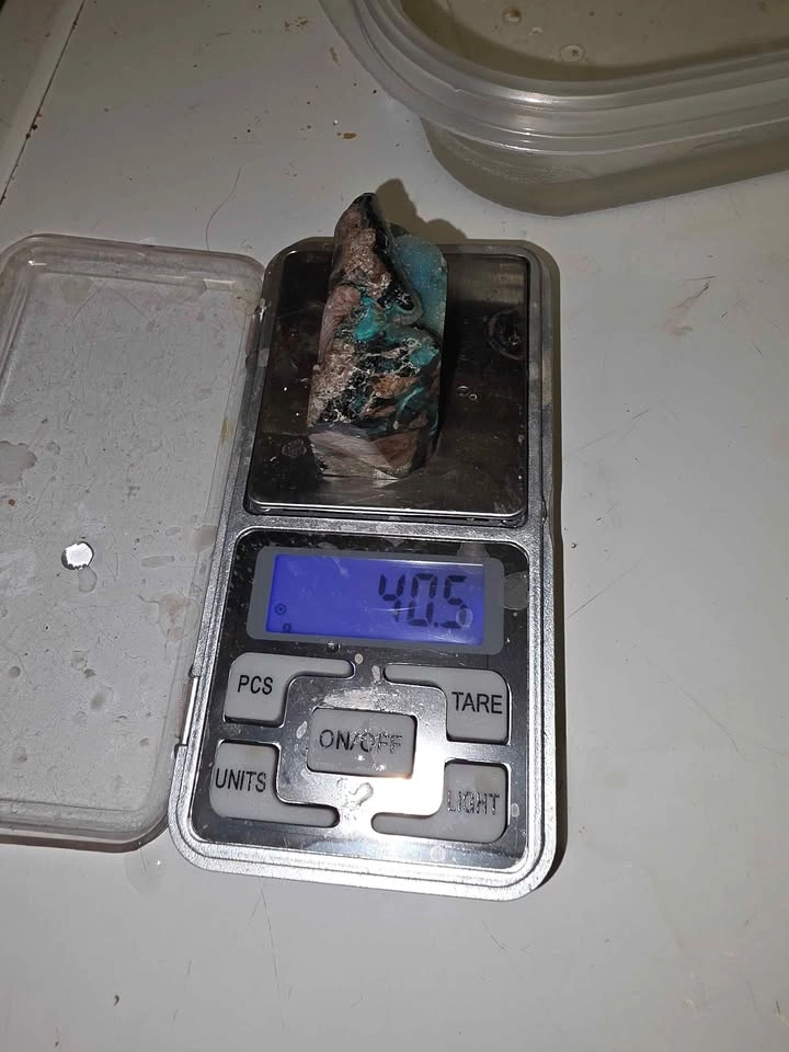 40 grams Gem Silica with a large Druzy - photo 2
