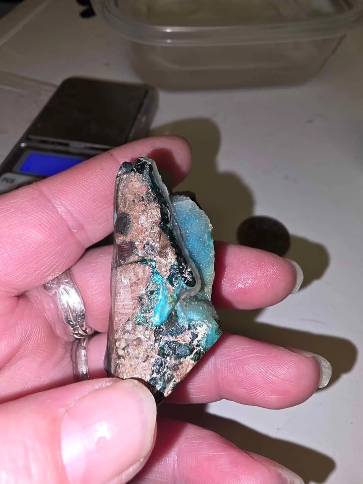 40 grams Gem Silica with a large Druzy - photo 4
