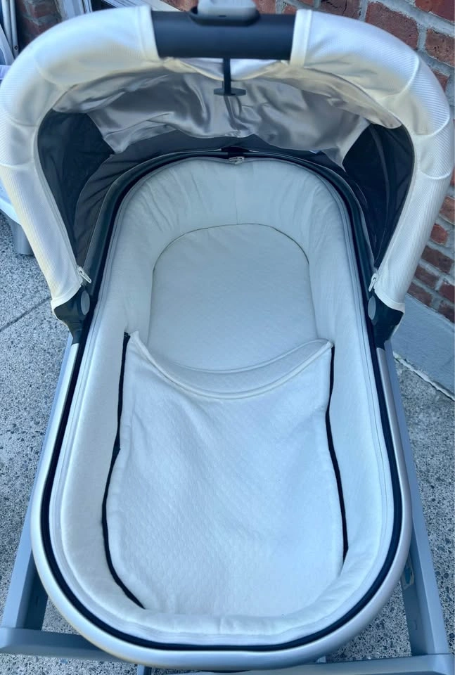 UPPAbaby Bassinet + Bassinet Stand + Storage/Travel Bag - photo 3