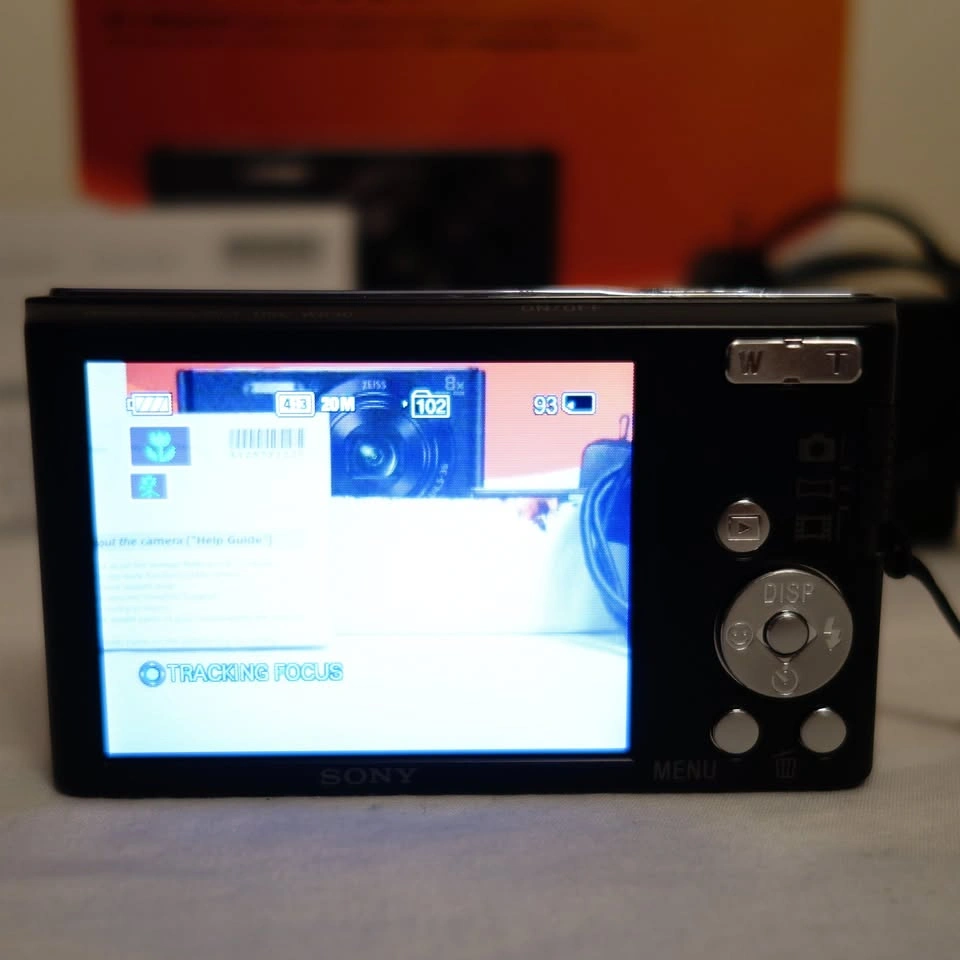 Sony Cyber-shot DSC-W830 20MP 8X Optical Zoom Digital Camera - photo 4