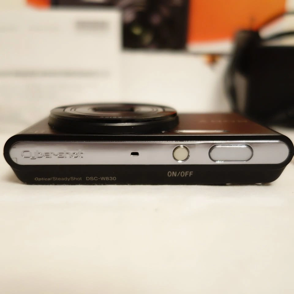 Sony Cyber-shot DSC-W830 20MP 8X Optical Zoom Digital Camera - photo 5