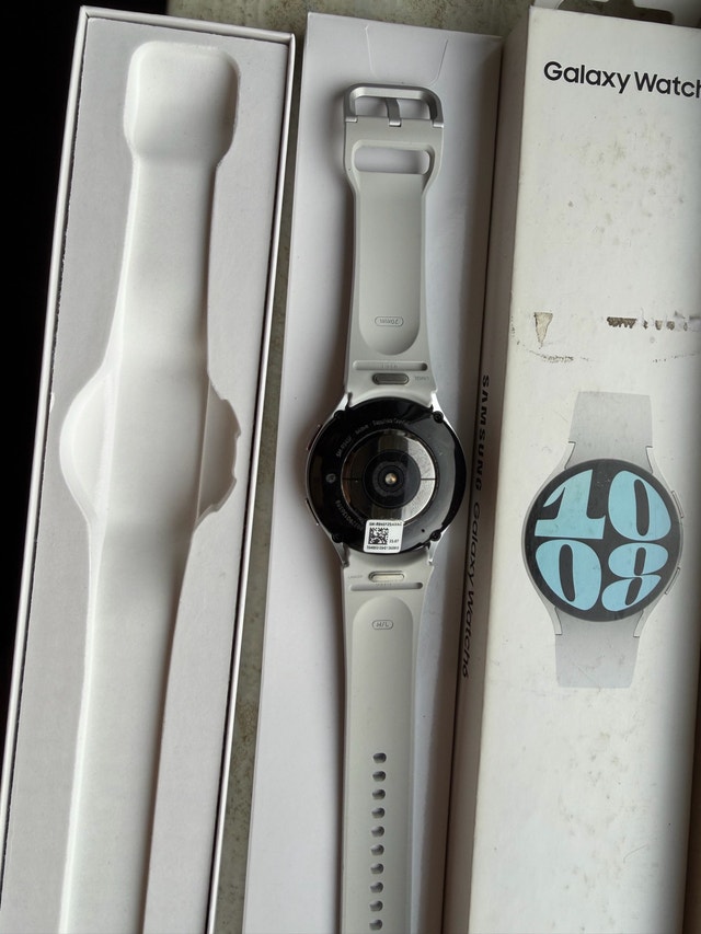 Samsung Galaxy Watch 6 – Brand New - photo 4