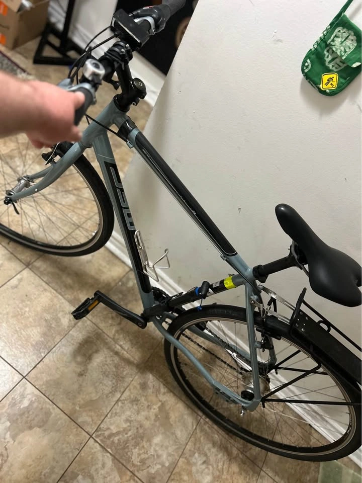 MEC Mixed Tape Bike (Medium, 2016) - photo 3