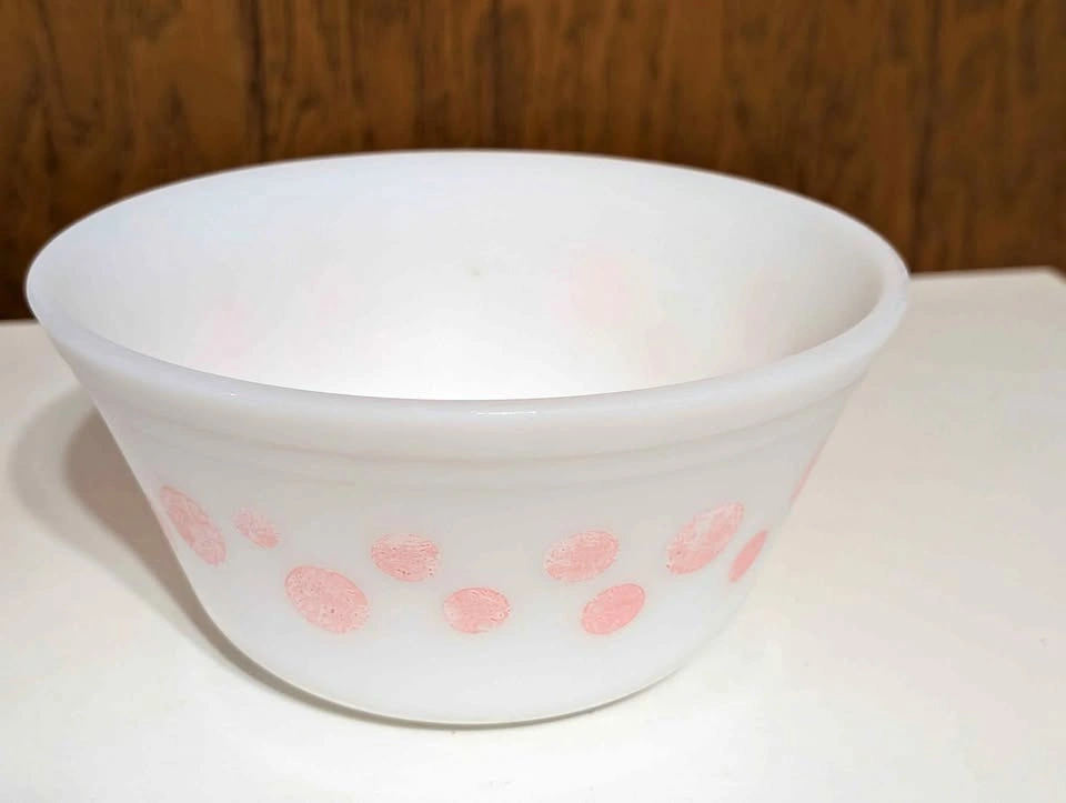 Vintage Pyrex Pink Polka Dot Mixing Bowl