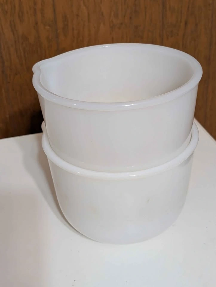 Vintage Sunbeam Milk Glass Mixing Bowls - Set of 2 - photo 5