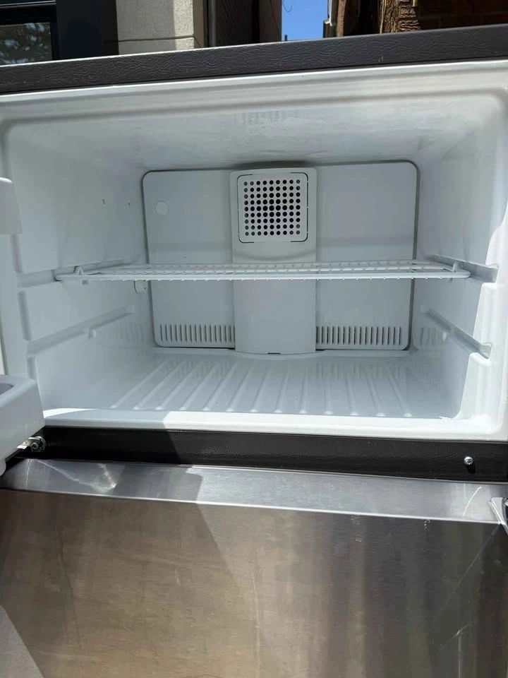 GE Fridge Stainless Steel 17.5 cuft - photo 5